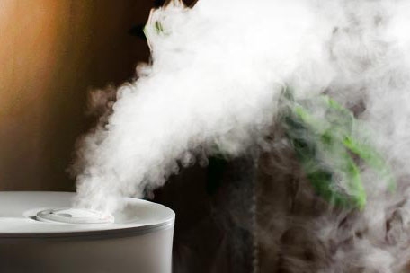 對抗梅雨季節(jié)潮濕，家用除濕機為您解決煩惱！